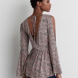 American Eagle Floral Peplum Top